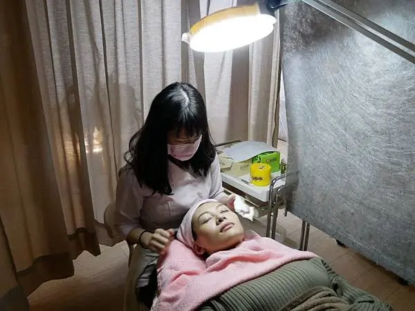 光纖粉餅雷射術前卸妝清潔