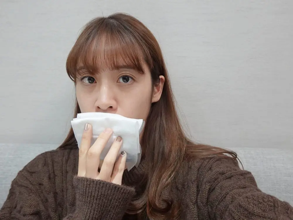 玻尿酸下巴術後冰敷