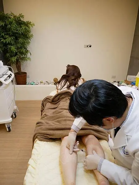 翁子軒醫師專業施打肉毒瘦小腿