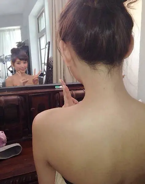 杏仁酸美背術後